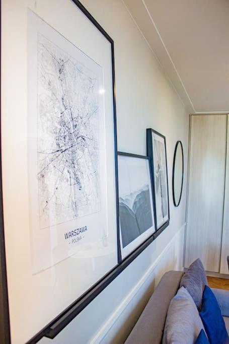 Central Apartment With Balcony And Views, Old Town, Metro ワルシャワ エクステリア 写真